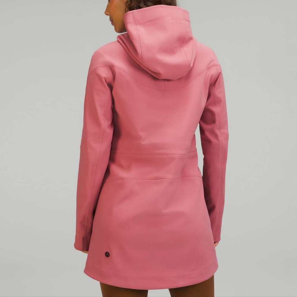 NWT Lululemon RepelShell Rain Jacket